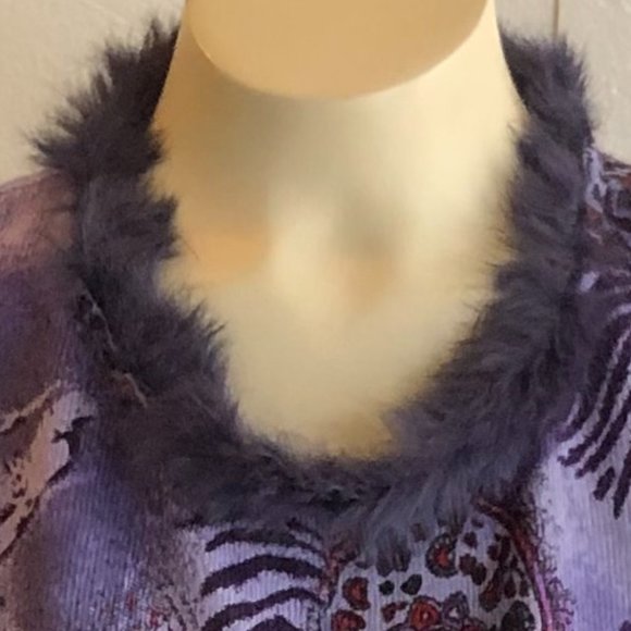 VERY PRETTY KATHY DANIELS SWEATER WITH FAUX FUR AROUND THE NECK LINE NWT SIZE XL - Picture 8 of 8